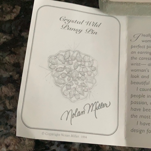 NOLAN MILLER VINTAGE CRYSTAL WILD PANSY PIN - Picture 7 of 7